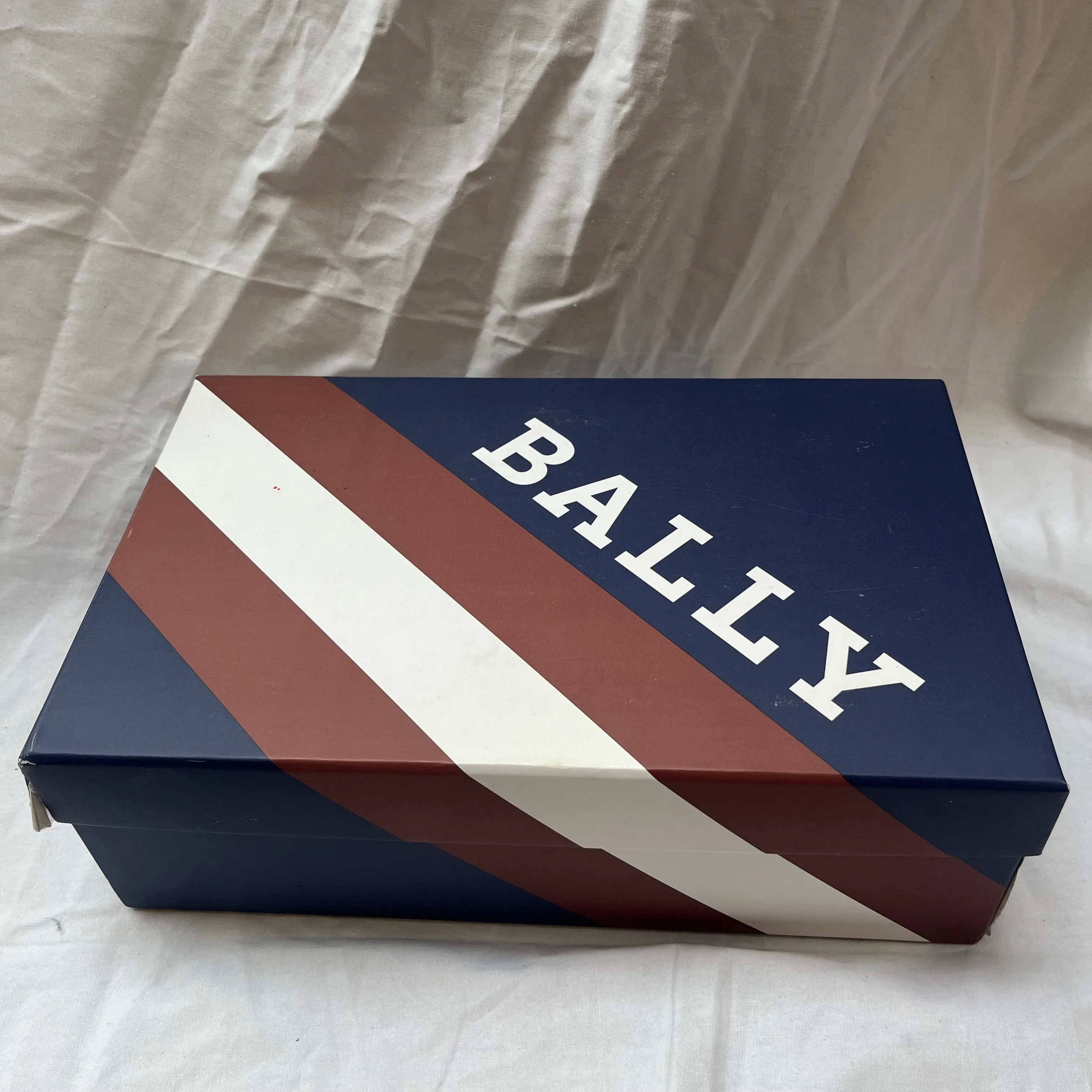 Bally £450 Ecru & Black Suede Vita Parcours Trainers 37.5